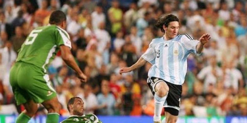Argentina vs Algeria mới so tài đúng 1 lần